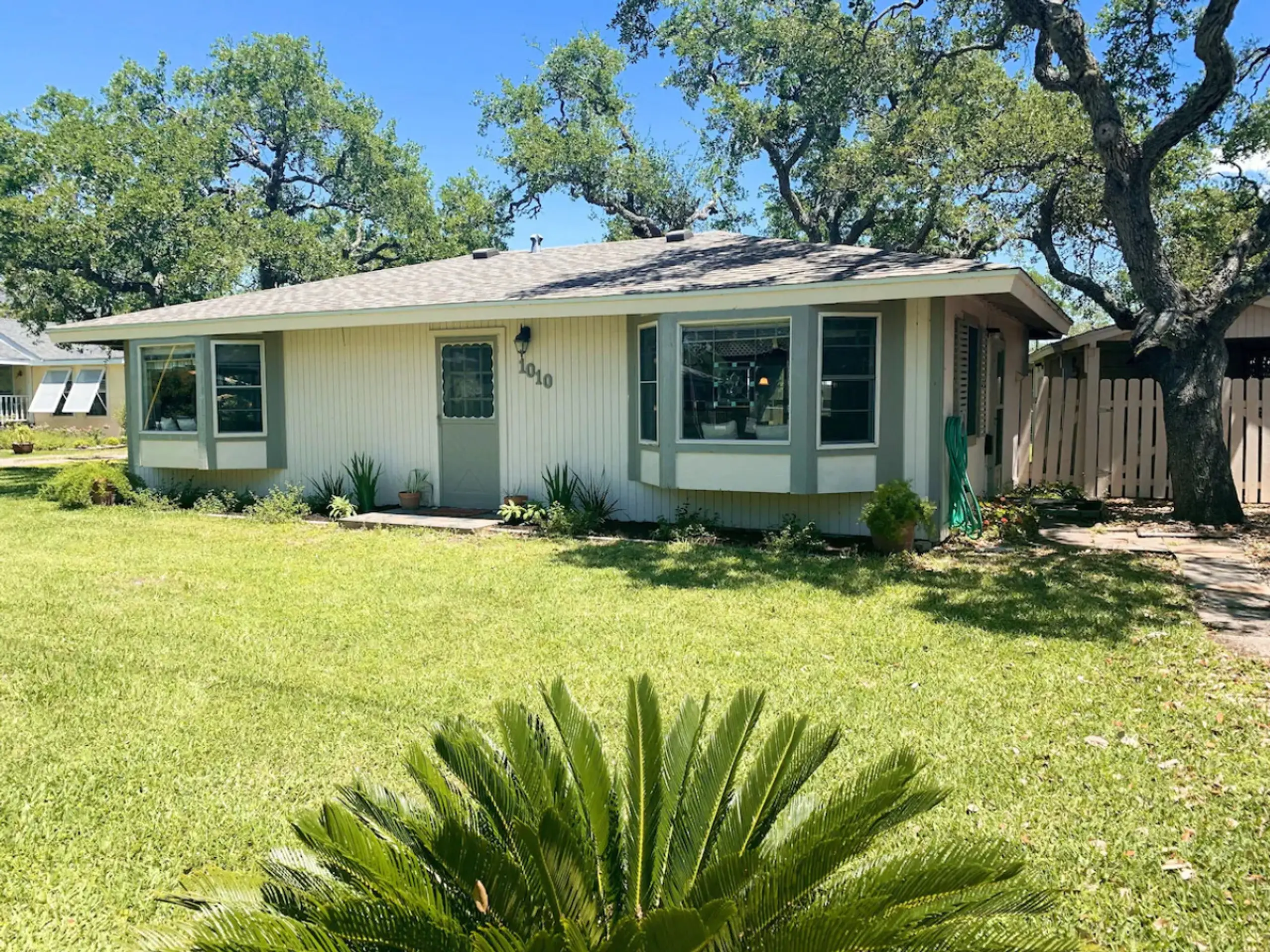 Oak Haven Getaway – Rockport vacation rental on the Texas coast
